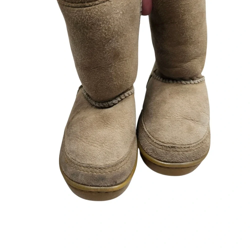 Minnetonka Moccasin Winter Boots Tan‎ Suede Shearling Lined Kids Size 9 Unisex